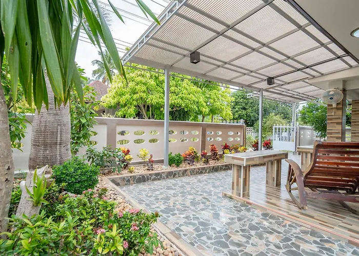 Bangsaphan Paradise Brown House