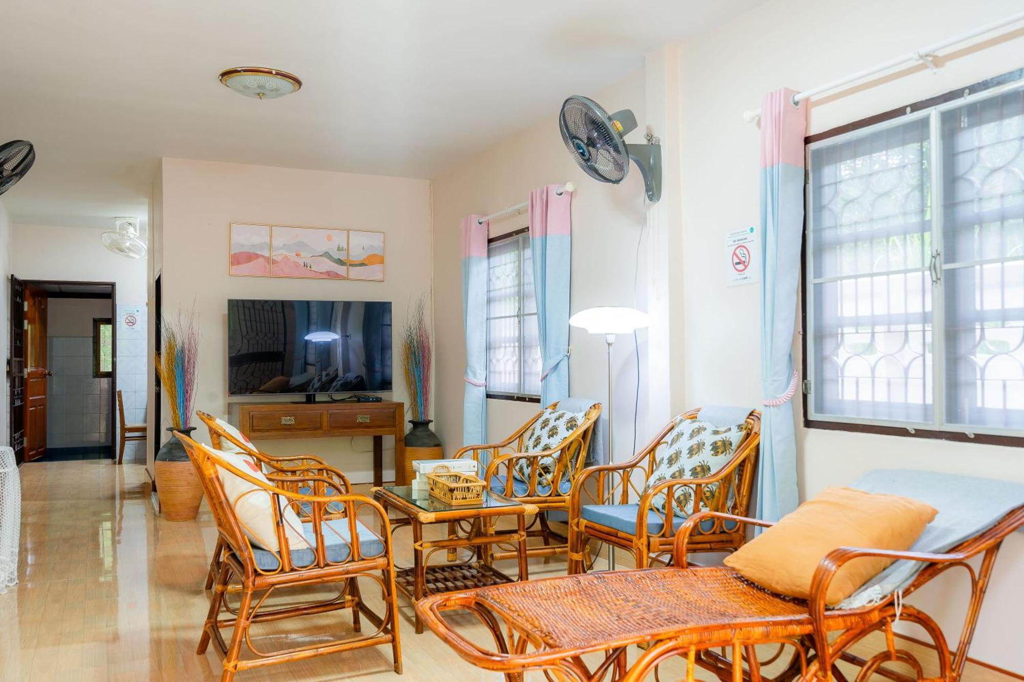 Bangsaphan Paradise Brown House Casa vacanze Bang Saphan