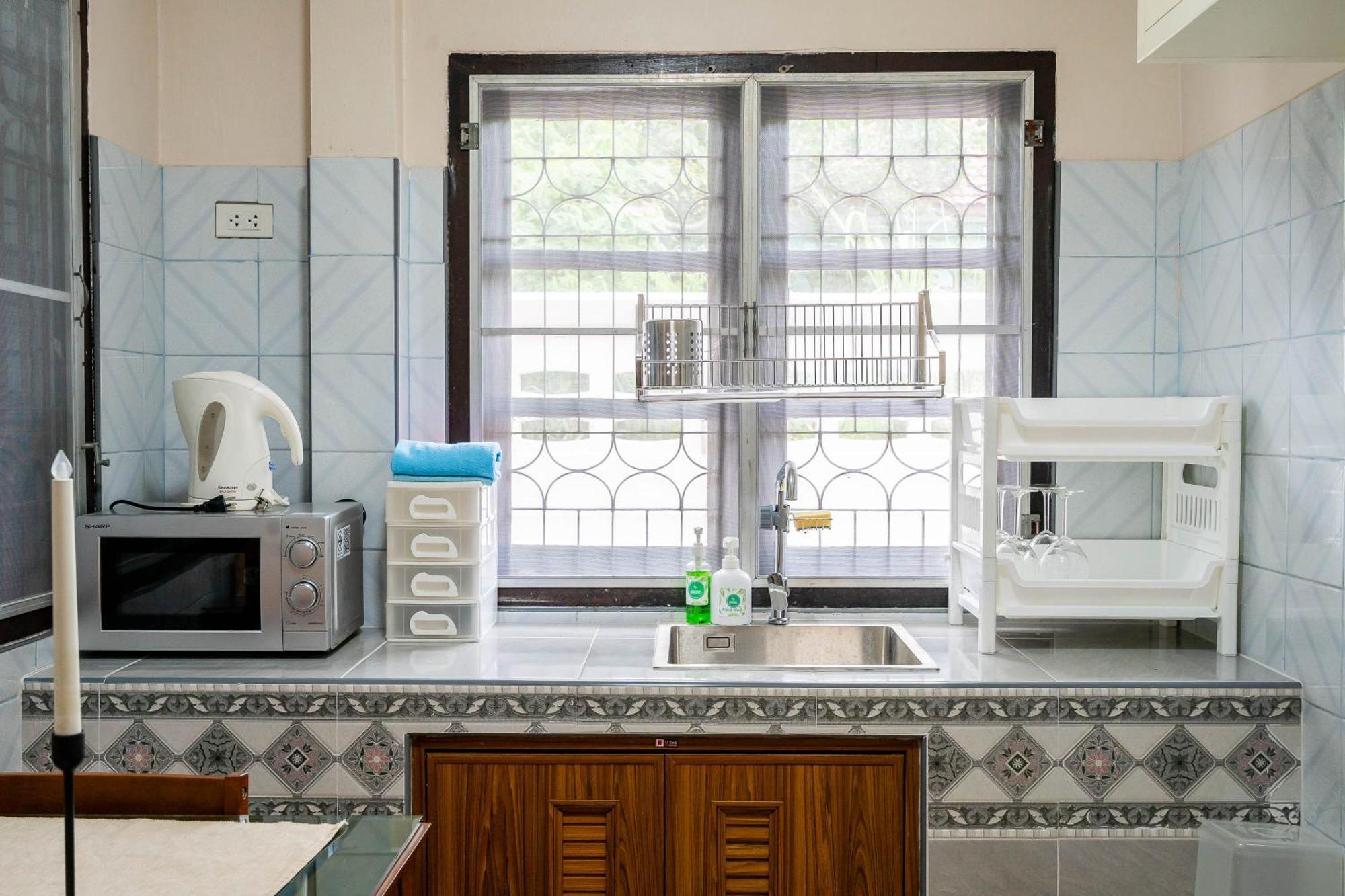 Bangsaphan Paradise Brown House